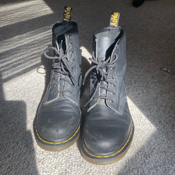 US women’s size 7 black Dr. Martins - Picture 1 of 4